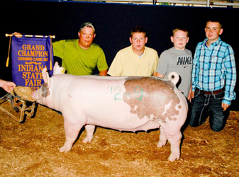 Upperhand Genetics Show Pig Winner